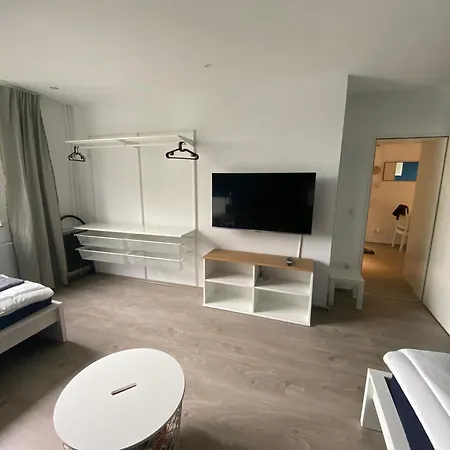 Blaue Lagune 2,5 Balkon Smarttv Kueche Wifi * דיסבורג