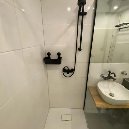 Blaue Lagune 2,5 Balkon Smarttv Kueche Wifi דירה דיסבורג