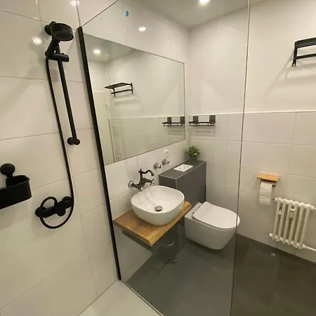 Blaue Lagune 2,5 Balkon Smarttv Kueche Wifi דירה